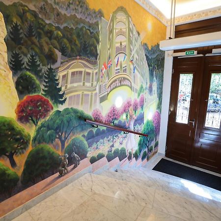 Boutique Hotel Ambiente ****+ Karlowe Wary Zewnętrze zdjęcie