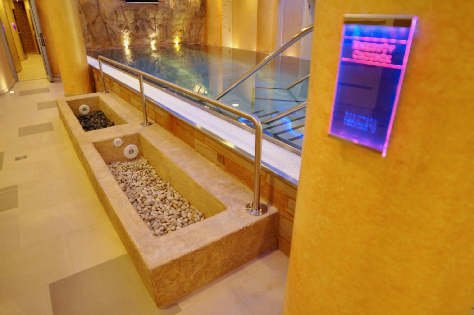Boutique Hotel Ambiente ****+ Karlowe Wary Zewnętrze zdjęcie