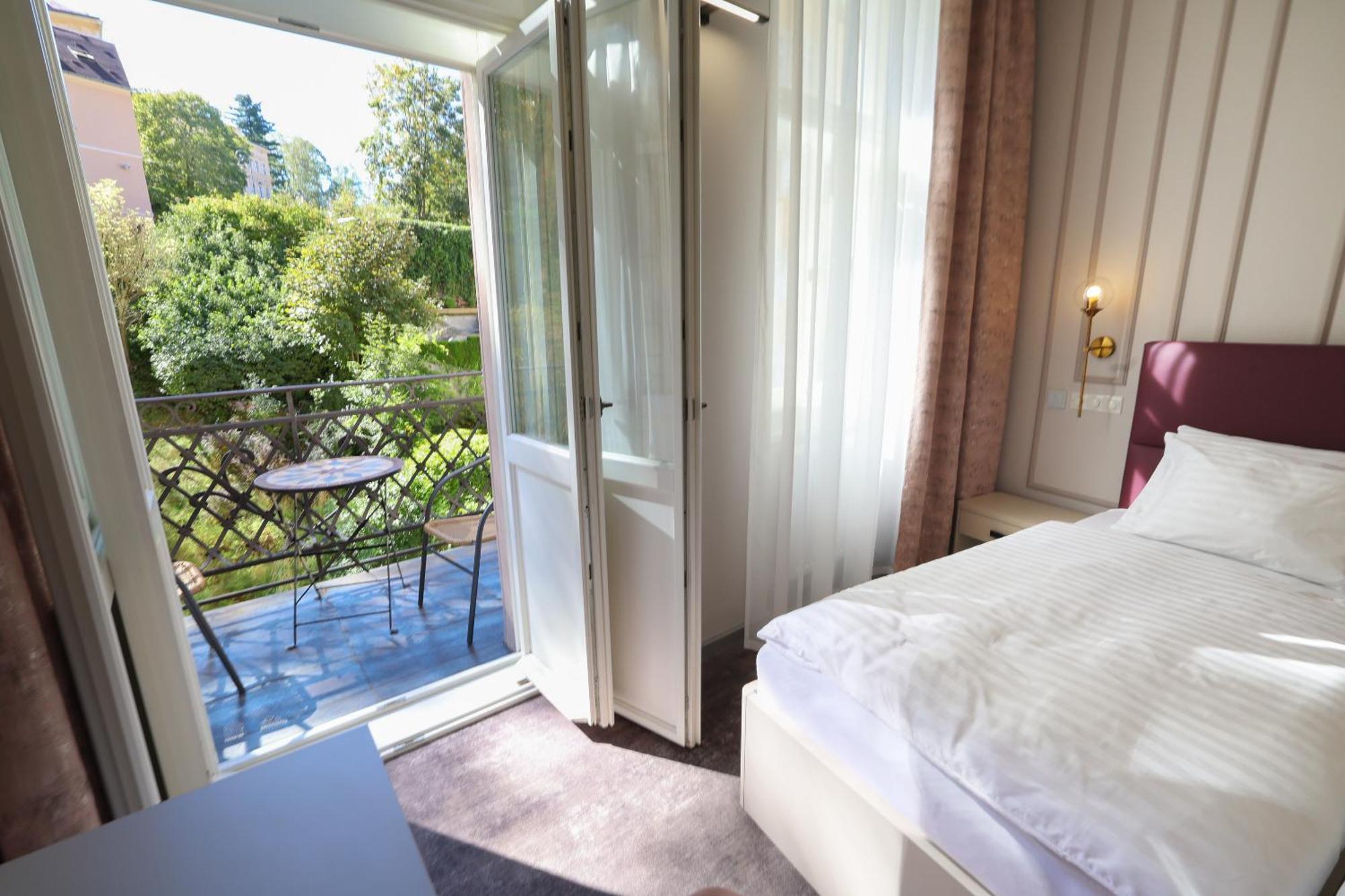 Boutique Hotel Ambiente ****+ Karlowe Wary Zewnętrze zdjęcie