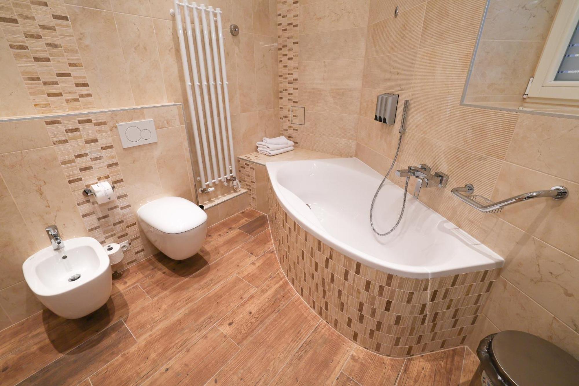 Boutique Hotel Ambiente ****+ Karlowe Wary Zewnętrze zdjęcie