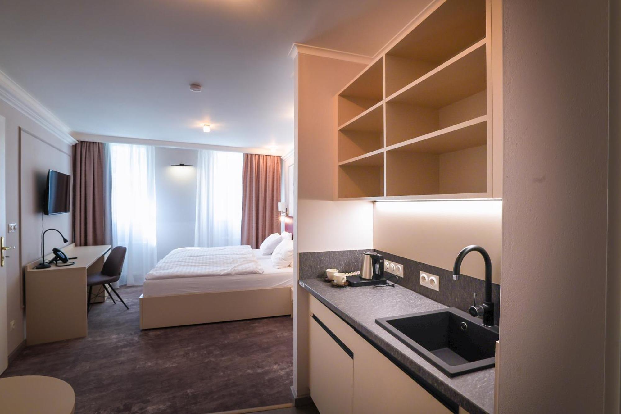 Boutique Hotel Ambiente ****+ Karlowe Wary Zewnętrze zdjęcie