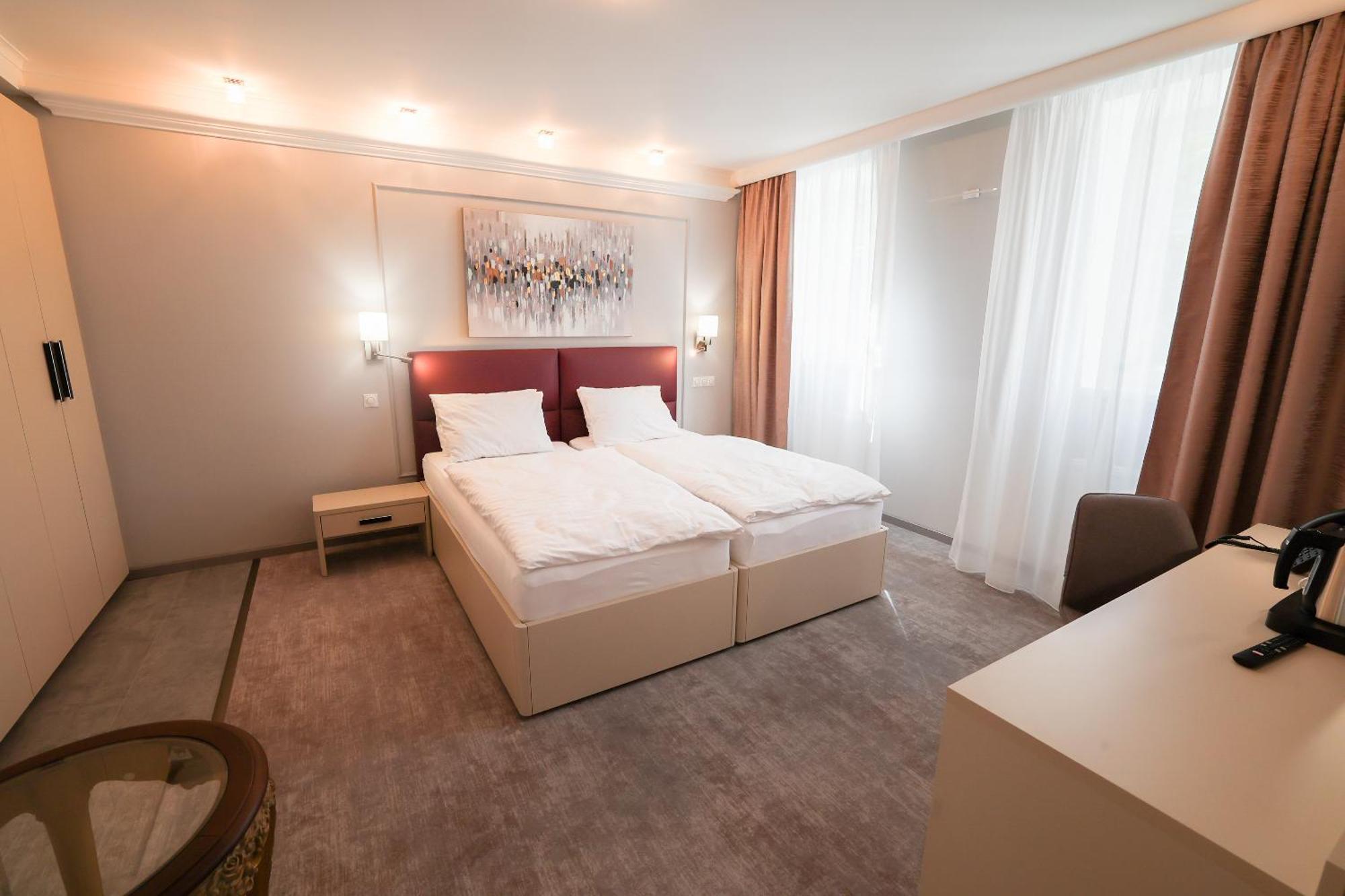 Boutique Hotel Ambiente ****+ Karlowe Wary Zewnętrze zdjęcie